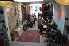 Lola Bikes & Coffee